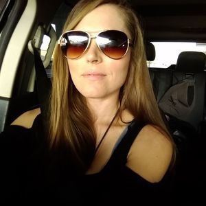 Meet your Posher, Nikki